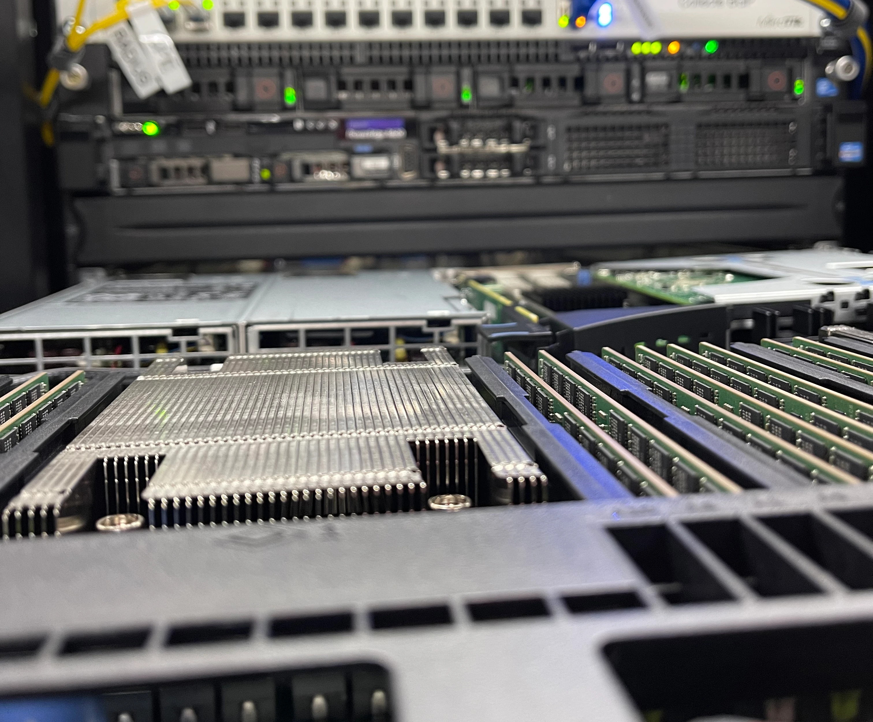 Routeur avec multiples transits